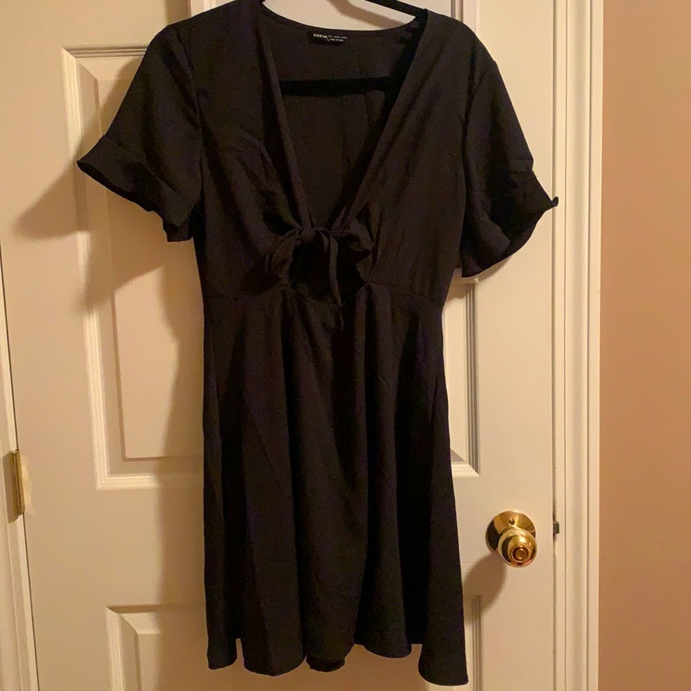 Cute black dress